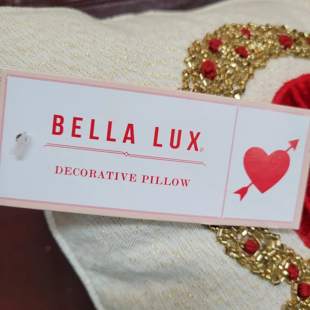 NWT Bella Lux Pillow ~ Embellished Beaded Heart ~ Valentine's Day ~ Ring Bearer